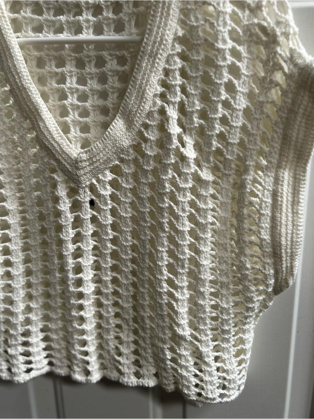 Cream Crochet Knit V-Neck Cropped Sweater Vest Sz M - Picture 5 of 13